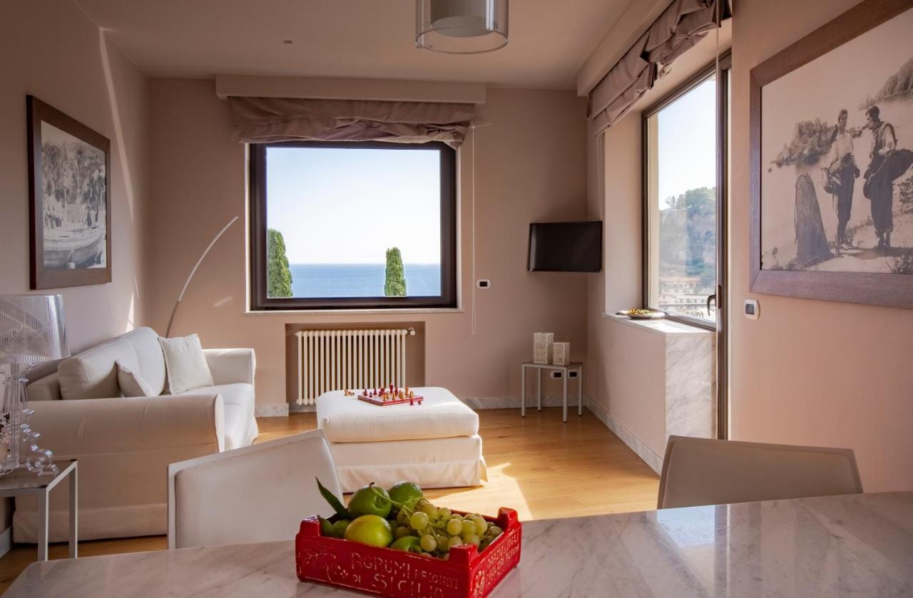 Fenetre Sur Le Blue Apartment Taormina Luaran gambar